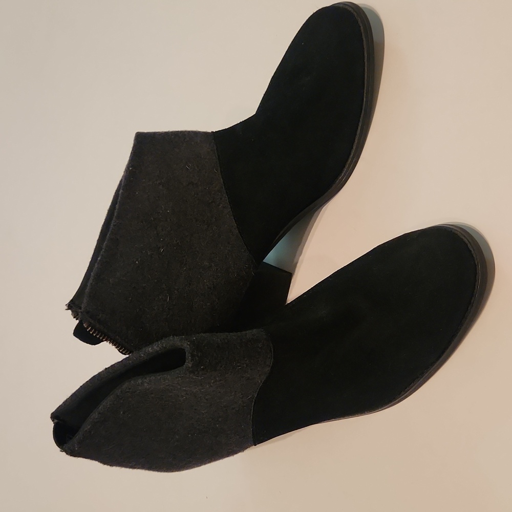 Tom's two tone ankle boots